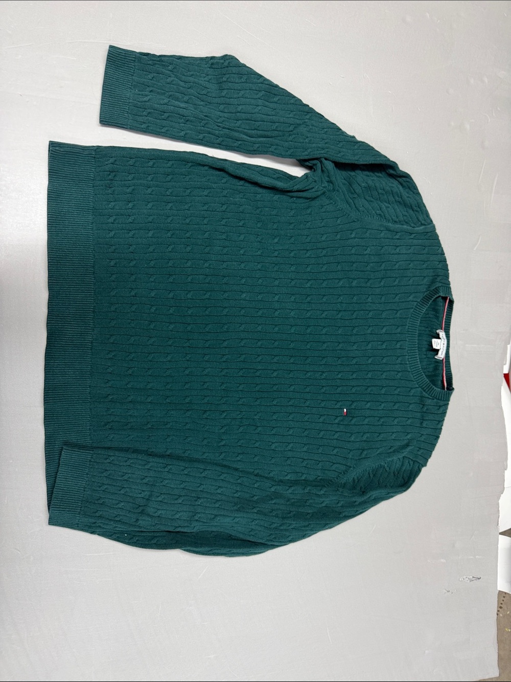 Tommy Hilfiger Women’s Green Cable-Knit Crewneck Sweater
